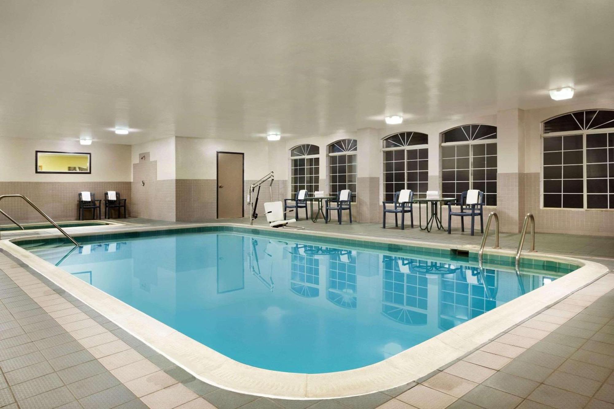 Country Inn & Suites By Radisson, Lexington, Va Buitenkant foto